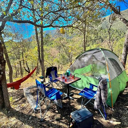 Camping En La Sierra De Arteaga Los Lirios Bagian luar foto