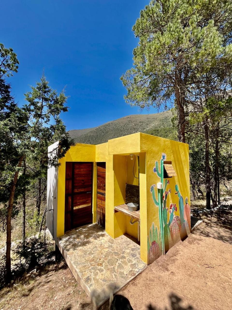 Camping En La Sierra De Arteaga Los Lirios Bagian luar foto